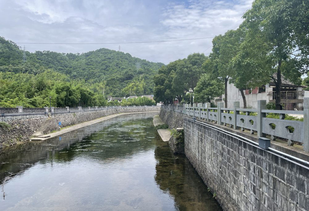 Há chuva moderada a forte na parte sul de Ningbo hoje
