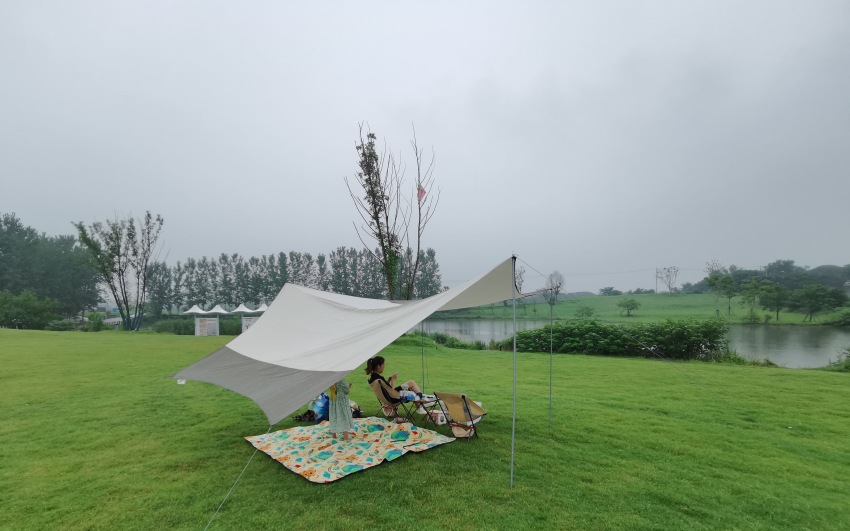 Solo camping, como construir um dossel sozinho?