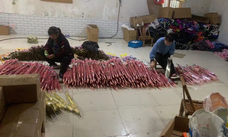 Usando logística para enviar pedidos de guarda -chuva para os clientes de Hong Kong