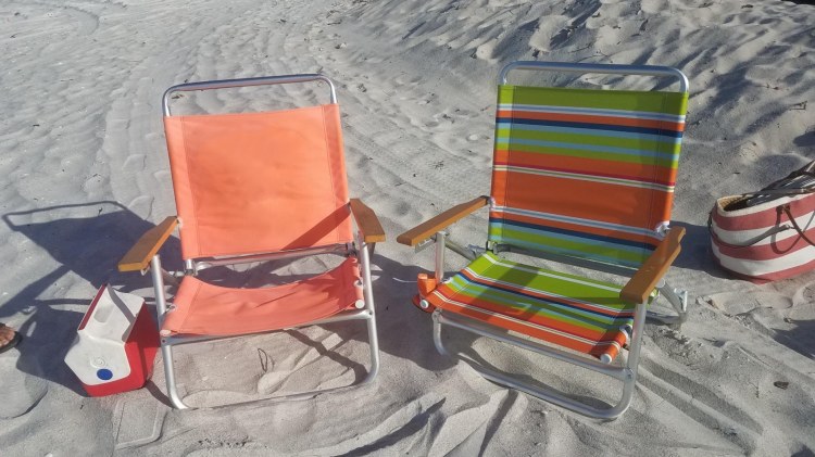 Dicas para comprar cadeiras de praia, aproveite o beijo da brisa do mar!