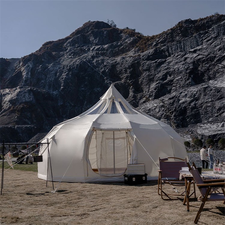 Que vantagens a barraca YMOUTDOOR Outdoor Canvas Bell traz para o negócio de glamping?