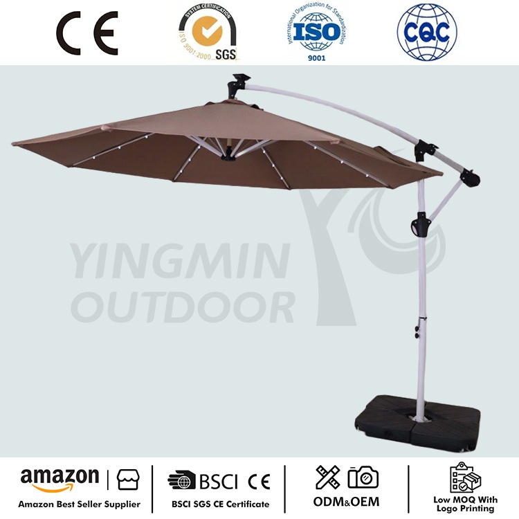 Mais novo guarda-chuva solar de LED cantilever de 10 pés para pátio
