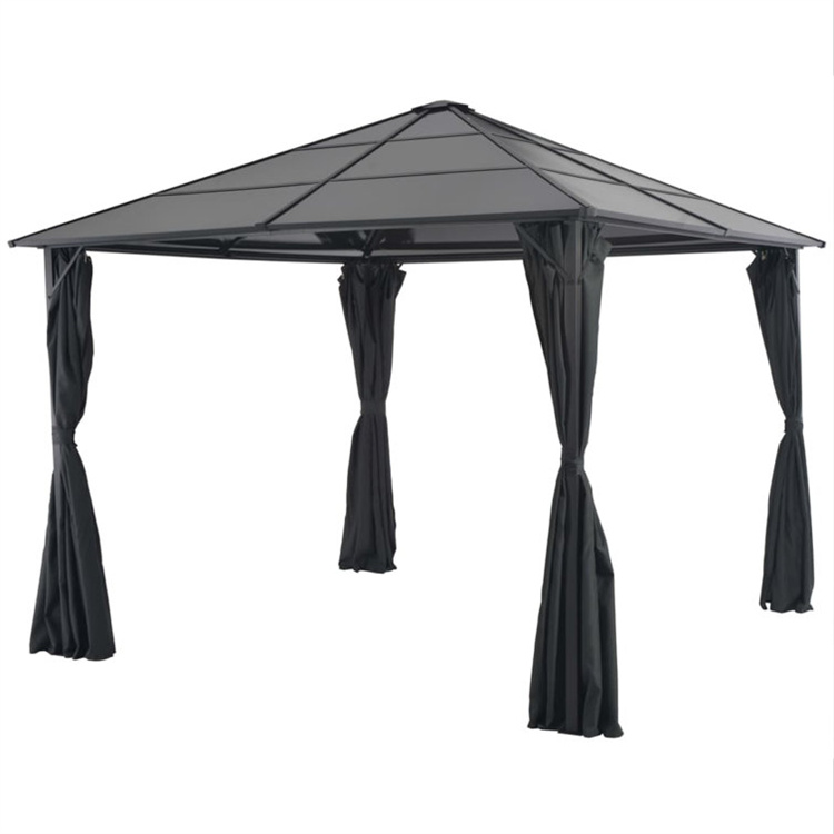 Pátio Gazebo Com Cortina De Alumínio